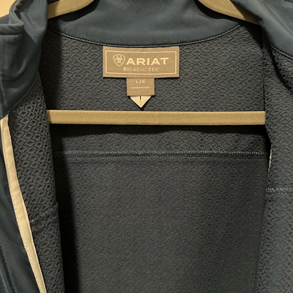 Ariat softshell jacket - Picture 3 of 7